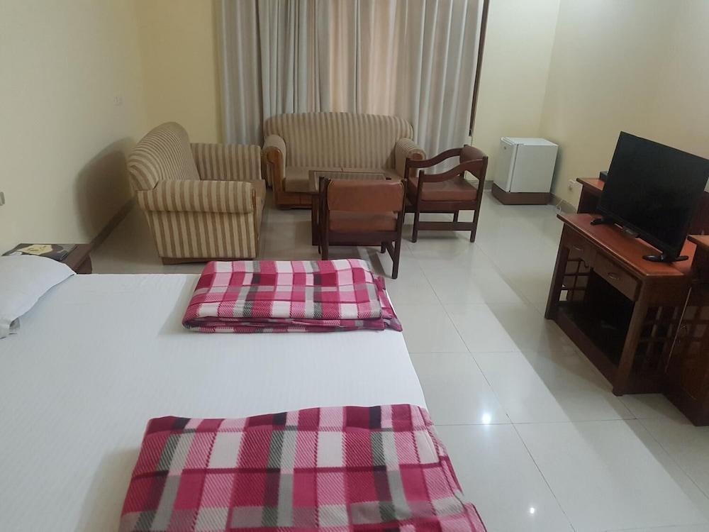 Hotel Park Inn Chandīgarh Extérieur photo