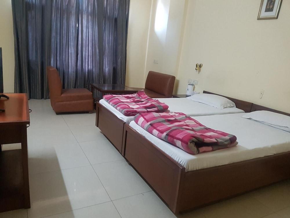 Hotel Park Inn Chandīgarh Extérieur photo